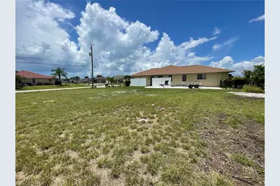 825 NW 33rd Pl, Cape Coral, FL 33993 - Photo 5