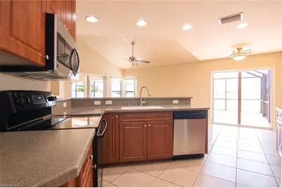 2009 NW 41st Ave, Cape Coral, FL 33993 - Photo 11