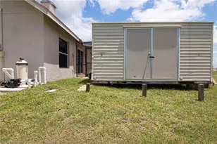2009 NW 41st Ave, Cape Coral, FL 33993 - Photo 5