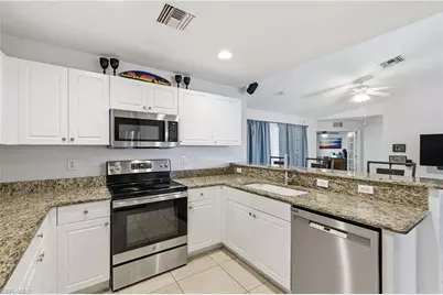 4301 NE 9th Pl, Cape Coral, FL 33909 - Photo 3