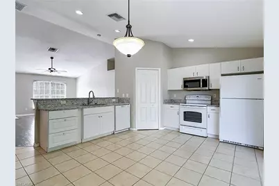 6117 Kramer Ave, Fort Myers, FL 33905 - Photo 9