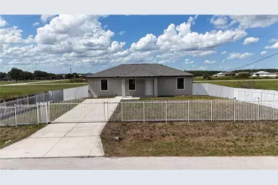 9019 N Indio Cir, Labelle, FL 33935 - Photo 3
