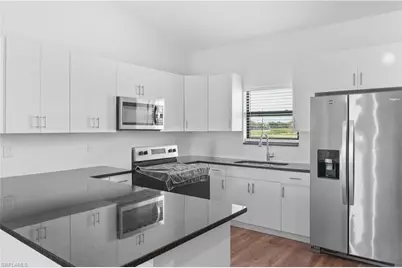 9019 N Indio Cir, Labelle, FL 33935 - Photo 7