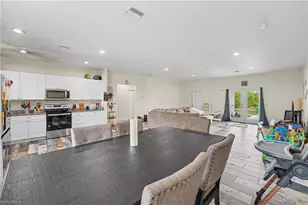 8006 Oakleaf Cir, Labelle, FL 33935 - Photo 3