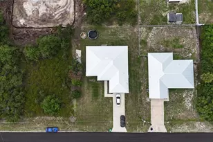 8006 Oakleaf Cir, Labelle, FL 33935 - Photo 11