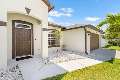 2515 SE 4th Ave, Cape Coral, FL 33904 - Photo 3