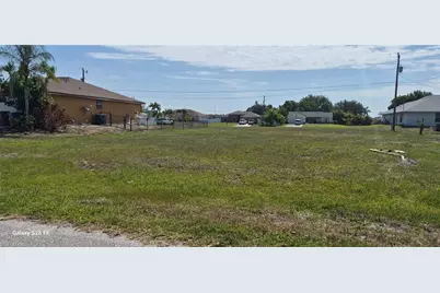 1321 NE 21st Pl, Cape Coral, FL 33909 - Photo 1