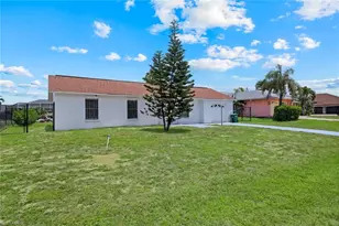 1307 SW 43rd Ln, Cape Coral, FL 33914 - Photo 5