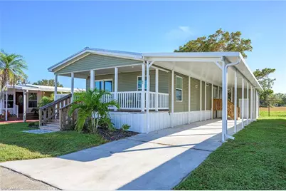 93 Poinsettia Dr, Fort Myers, FL 33905 - Photo 21