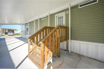 93 Poinsettia Dr, Fort Myers, FL 33905 - Photo 23