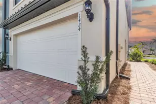 1424 Weeping Willow Ct, Cape Coral, FL 33909 - Photo 21