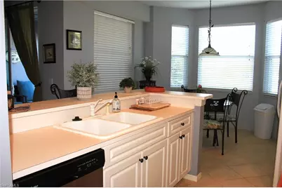 16625 Lake Circle Dr #523, Fort Myers, FL 33908 - Photo 7
