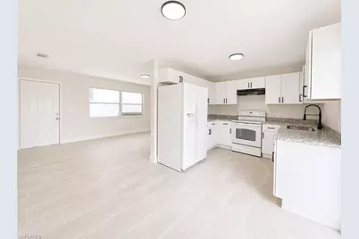 5422 9th Ave, Fort Myers, FL 33907 - Photo 5