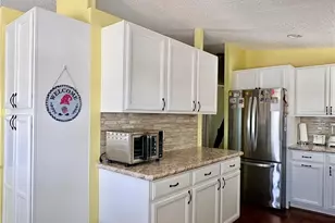 3021 Artesian Ln, North Fort Myers, FL 33917 - Photo 15