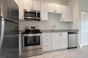 3325 SW 8th Pl, Cape Coral, FL 33914 - Photo 3