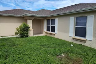 1109 NE 2nd Pl, Cape Coral, FL 33909 - Photo 1