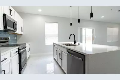 509 SW 27th Ter, Cape Coral, FL 33914 - Photo 15