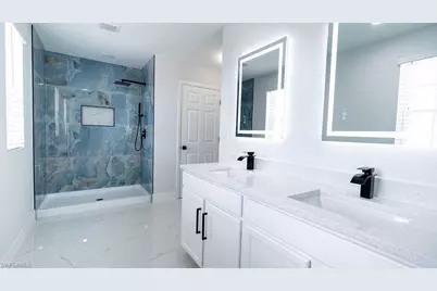 509 SW 27th Ter, Cape Coral, FL 33914 - Photo 29