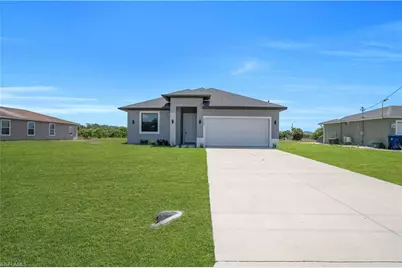 8045 Buttercup Cir, Labelle, FL 33935 - Photo 1