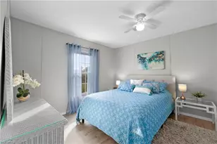 1747 Beverly Dr, Naples, FL 34114 - Photo 21