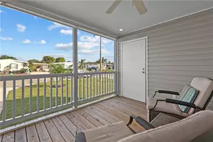 1747 Beverly Dr, Naples, FL 34114 - Photo 17