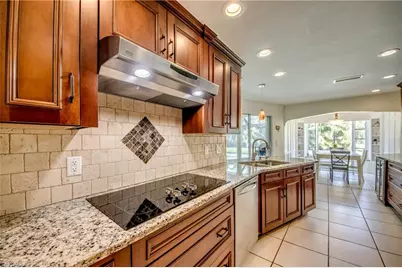 4424 SE 11th Pl, Cape Coral, FL 33904 - Photo 13