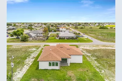 1306 NE 3rd Ave, Cape Coral, FL 33909 - Photo 25