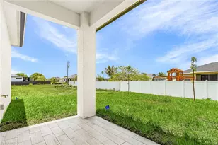 1306 NE 3rd Ave, Cape Coral, FL 33909 - Photo 23