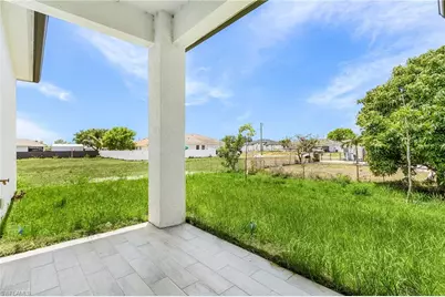 1322 NE 5th Pl, Cape Coral, FL 33909 - Photo 23