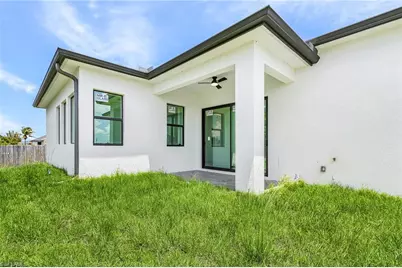 1322 NE 5th Pl, Cape Coral, FL 33909 - Photo 25