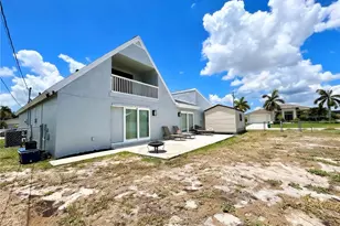 429 SW 44th St, Cape Coral, FL 33914 - Photo 5