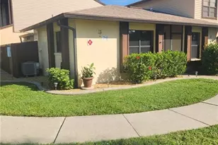 716 SE 12th Ct, Cape Coral, FL 33990 - Photo 1