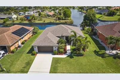 1119 NE 2nd Ter, Cape Coral, FL 33909 - Photo 41