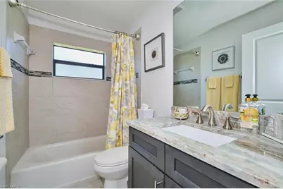 1119 NE 2nd Ter, Cape Coral, FL 33909 - Photo 27