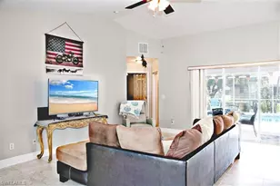 818 SW 11th Ave, Cape Coral, FL 33991 - Photo 9