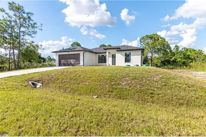 2708 42nd St W, Lehigh Acres, FL 33971 - Photo 3