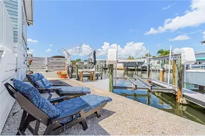 3019 Bowsprit Ln, Saint James City, FL 33956 - Photo 23