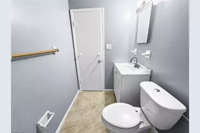 6617 Warwick Cir, Fort Myers, FL 33919 - Photo 21