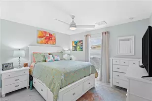 203 SE 14th Ct, Cape Coral, FL 33990 - Photo 21