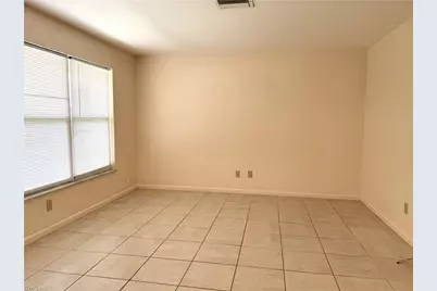 3814 SE 3rd Pl, Cape Coral, FL 33904 - Photo 3