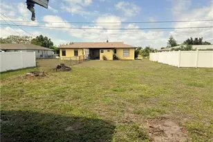 3814 SE 3rd Pl, Cape Coral, FL 33904 - Photo 19