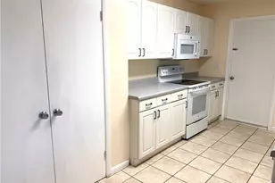 3814 SE 3rd Pl, Cape Coral, FL 33904 - Photo 5