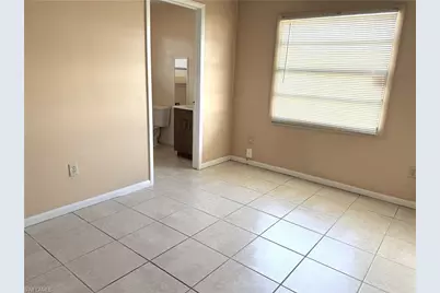 3814 SE 3rd Pl, Cape Coral, FL 33904 - Photo 9