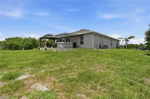 184 Peerless St, Lehigh Acres, FL 33974 - Photo 35