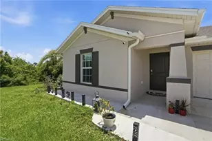 184 Peerless St, Lehigh Acres, FL 33974 - Photo 7