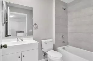 4620 SW 8th Ct, Cape Coral, FL 33914 - Photo 5