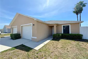 1022 NE 8th Pl, Cape Coral, FL 33909 - Photo 3