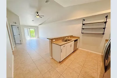 1022 NE 8th Pl, Cape Coral, FL 33909 - Photo 7