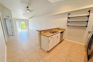 1022 NE 8th Pl, Cape Coral, FL 33909 - Photo 7