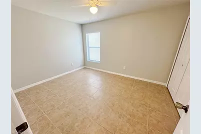 1022 NE 8th Pl, Cape Coral, FL 33909 - Photo 9